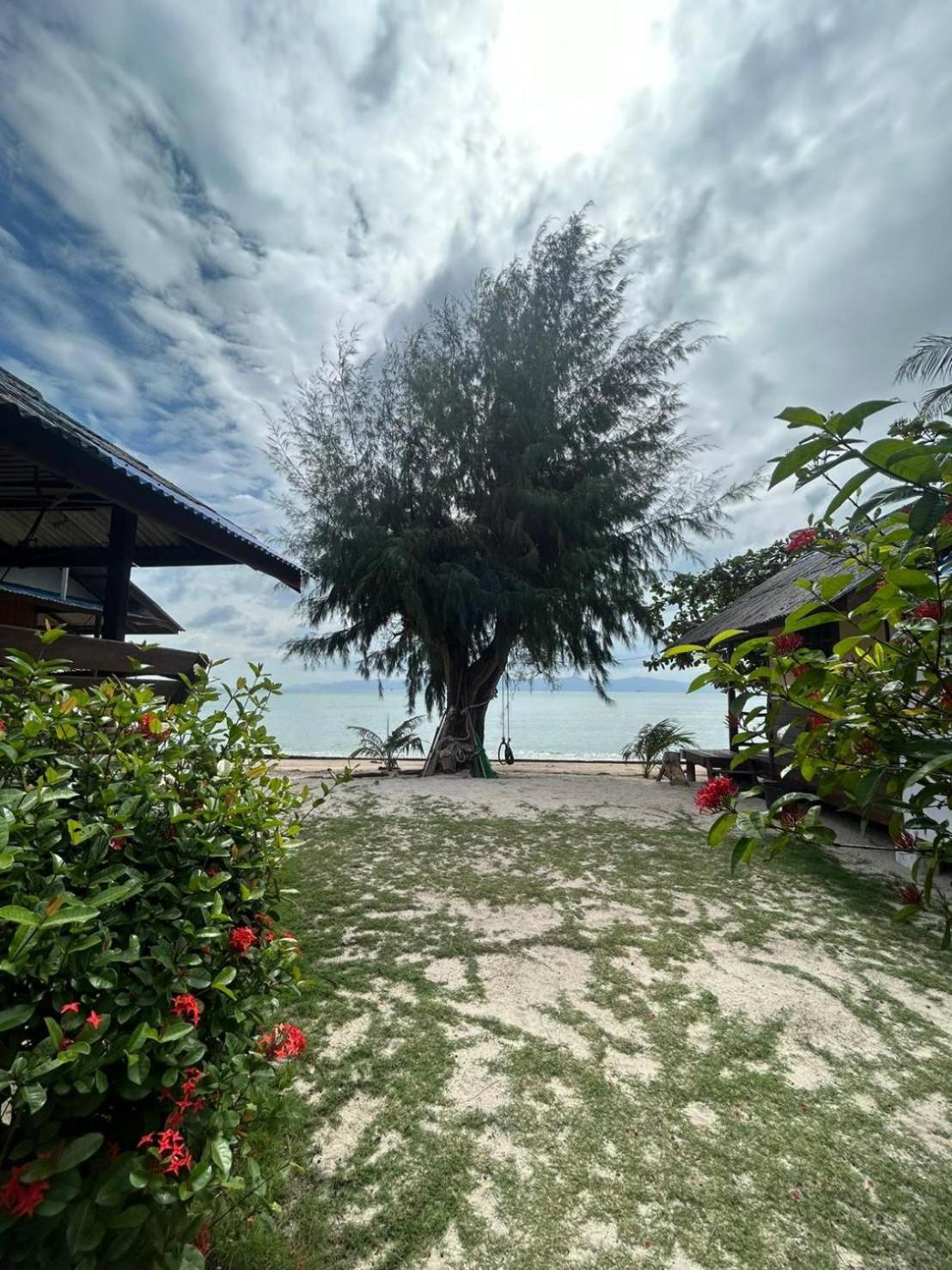 Pinks Bungalow Baan Tai Exterior photo