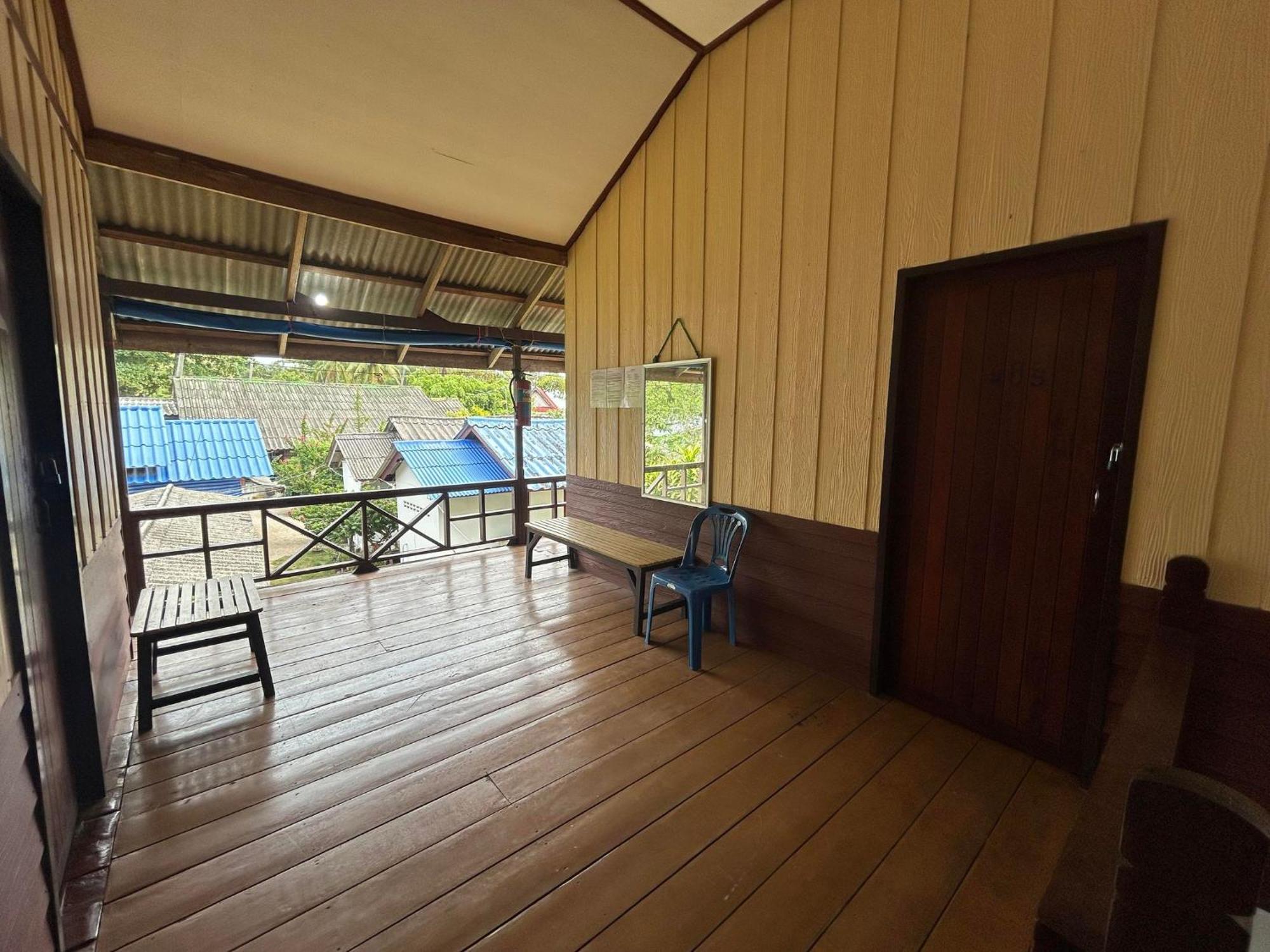 Pinks Bungalow Baan Tai Exterior photo